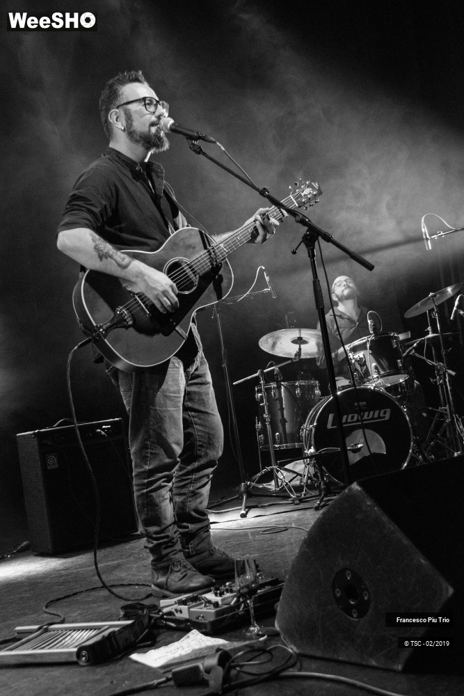 3/30 photos du spectacle Francesco Piu Trio