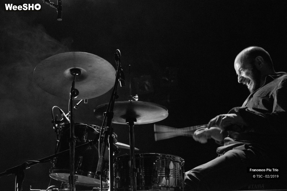 10/30 photos du spectacle Francesco Piu Trio