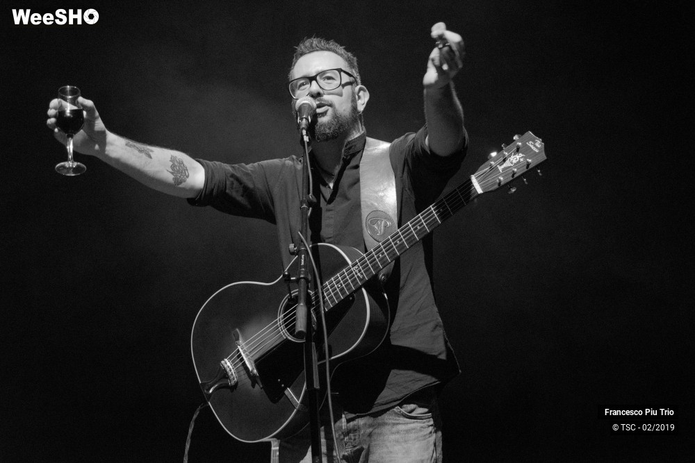 14/30 photos du spectacle Francesco Piu Trio