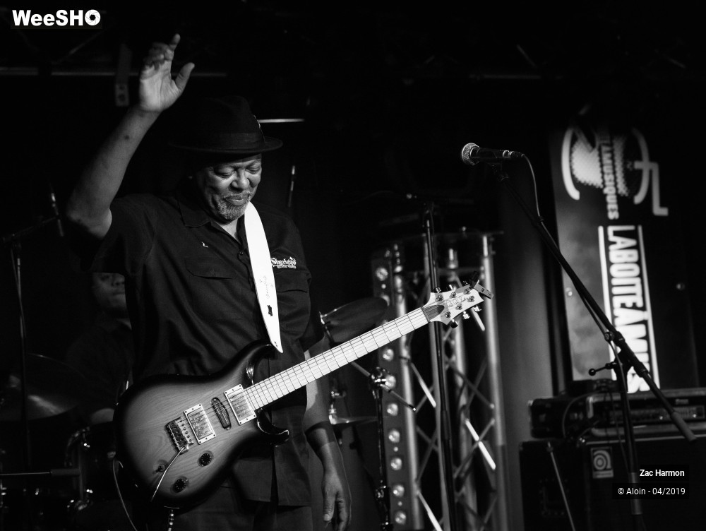 8/30 photos du spectacle Zac Harmon