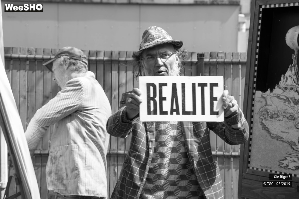 17/19 photos du spectacle Ouscrapo illustré