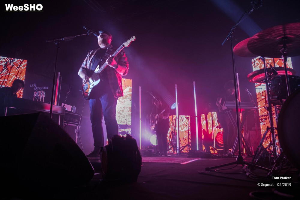 14/17 photos du spectacle Tom Walker