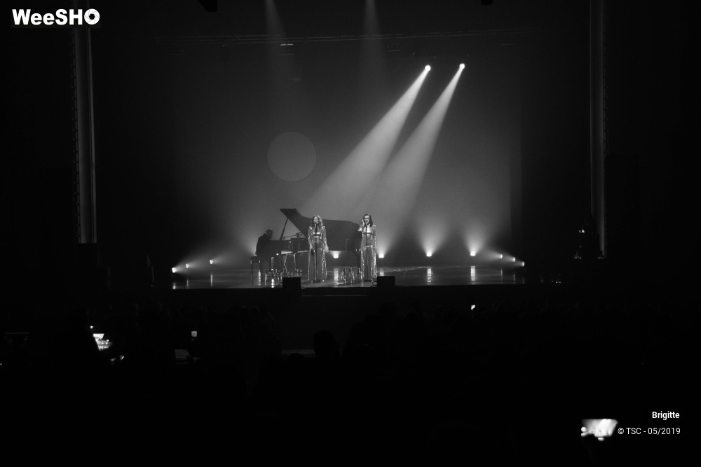 2/6 photos du spectacle Brigitte, Tournée acoustique