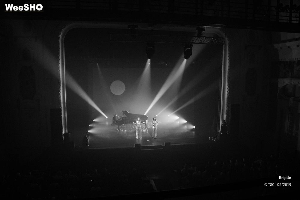 5/6 photos du spectacle Brigitte, Tournée acoustique