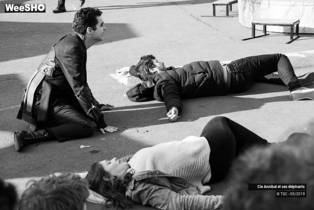 9/28 photos du spectacle Les Grand Cirque des Sondages