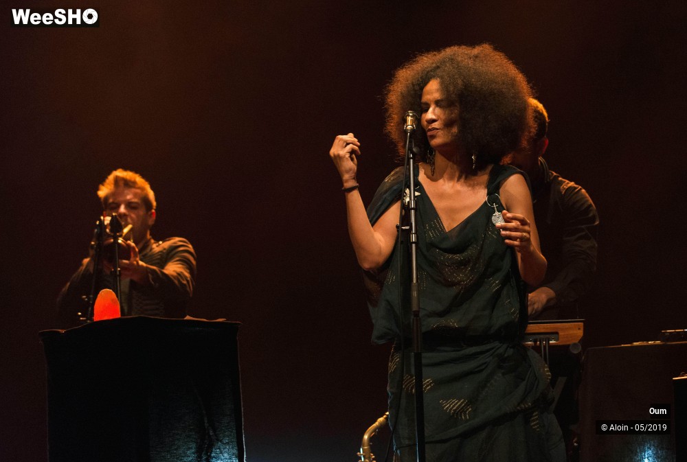 19/25 photos du spectacle Oum