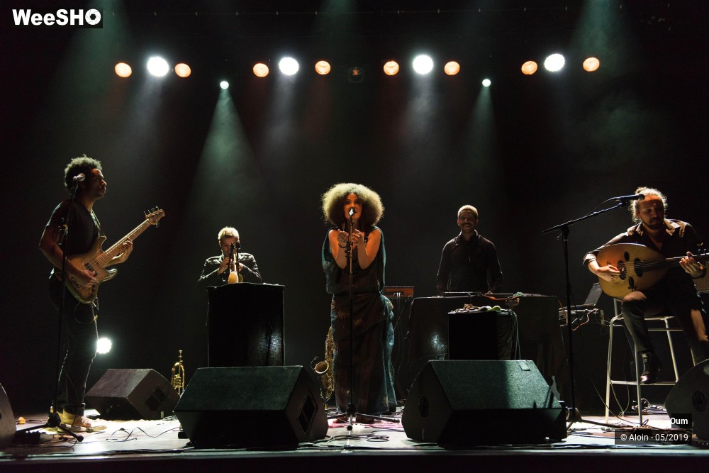 20/25 photos du spectacle Oum