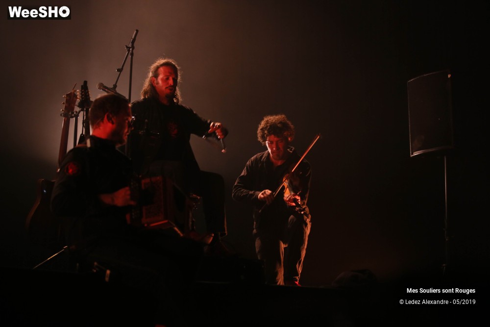 16/34 photos du spectacle Mes souliers sont rouges