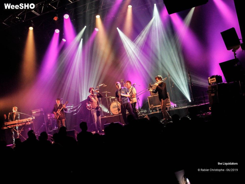 21/21 photos du spectacle the Liquidators