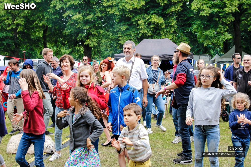 30/31 photos du spectacle Le Bal Municipal  - Echauffement