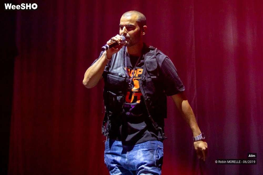 27/50 photos du spectacle Atim