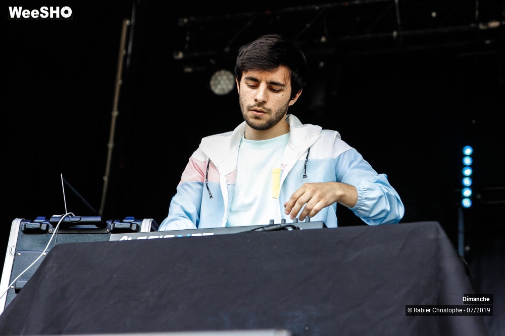 18/36 photos du spectacle Dimanche