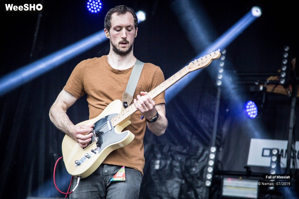 15/31 photos du spectacle Fall of  Messiah