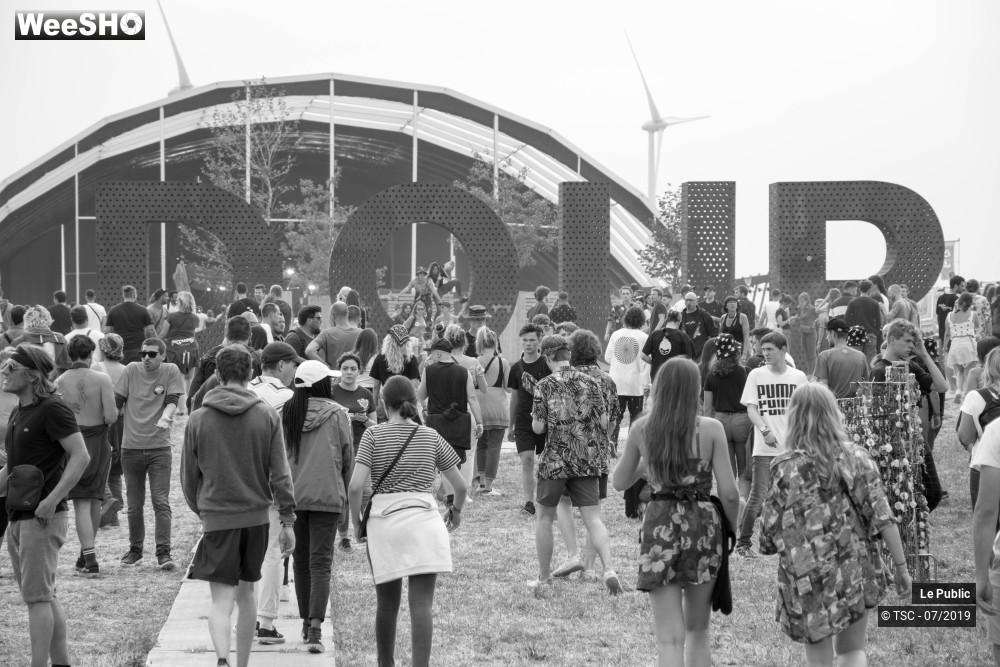 17/24 photos du spectacle Ambiance Dour Festival 2019 - J1