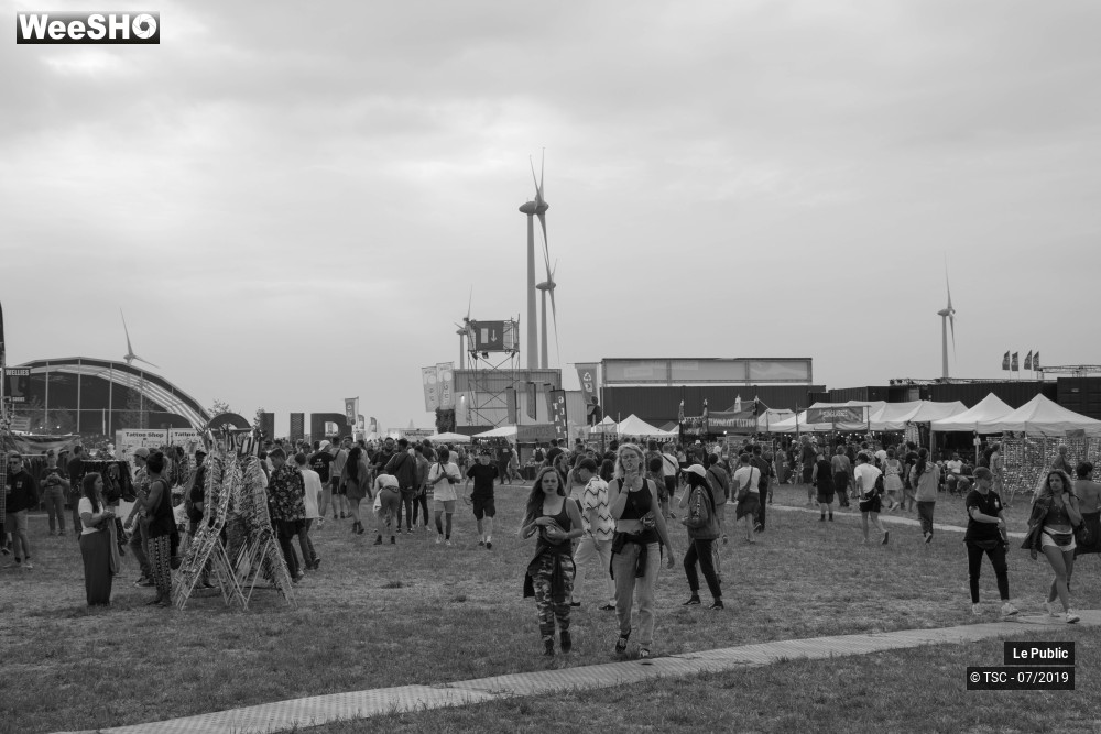 19/24 photos du spectacle Ambiance Dour Festival 2019 - J1