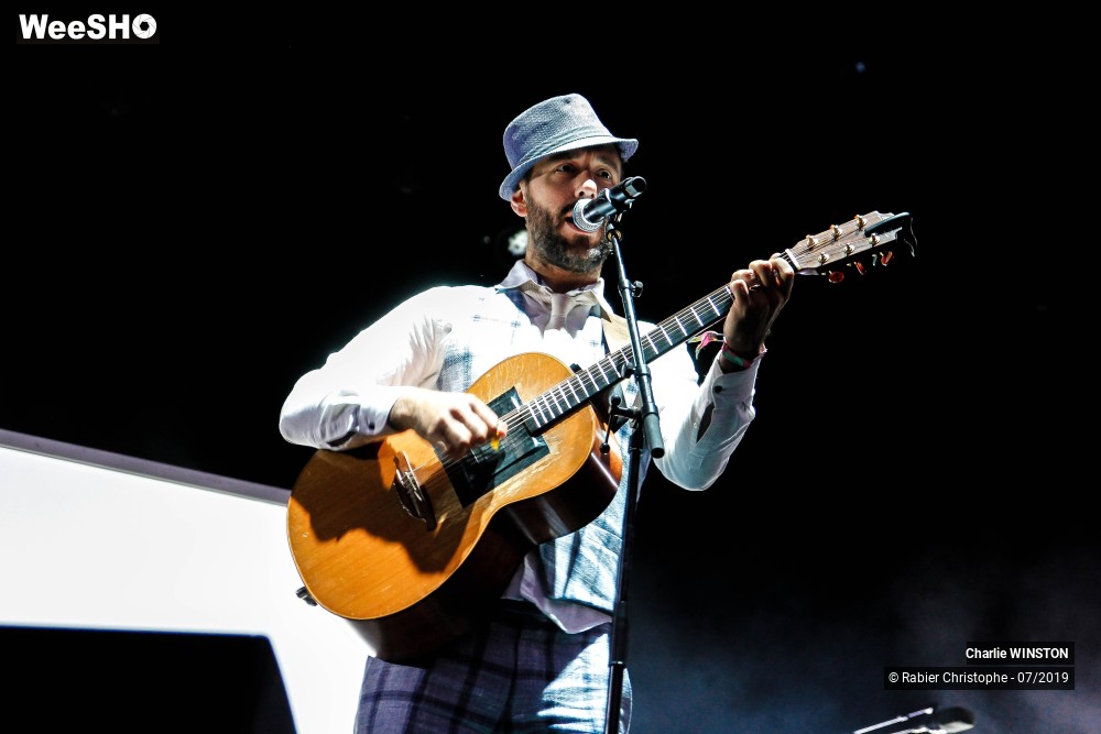 14/31 photos du spectacle Charlie Winston