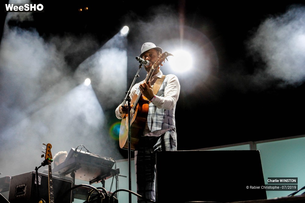 15/31 photos du spectacle Charlie Winston