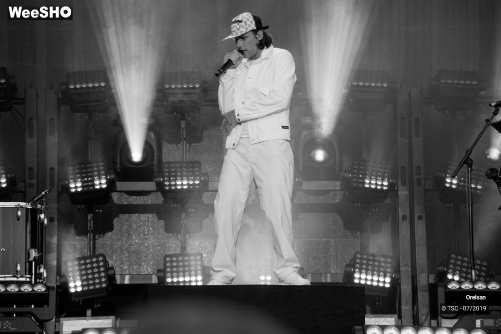 16/19 photos du spectacle Orelsan