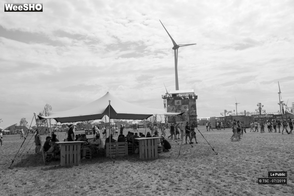 8/35 photos du spectacle Ambiance Dour Festival 2019 - J2