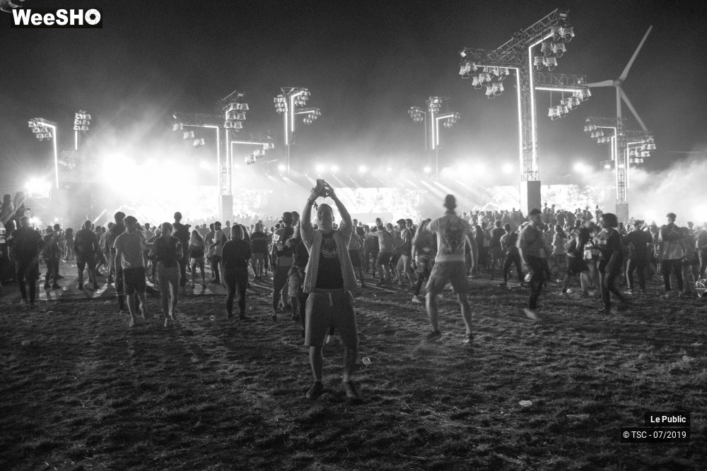 10/35 photos du spectacle Ambiance Dour Festival 2019 - J2