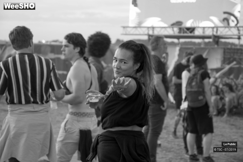 22/35 photos du spectacle Ambiance Dour Festival 2019 - J2