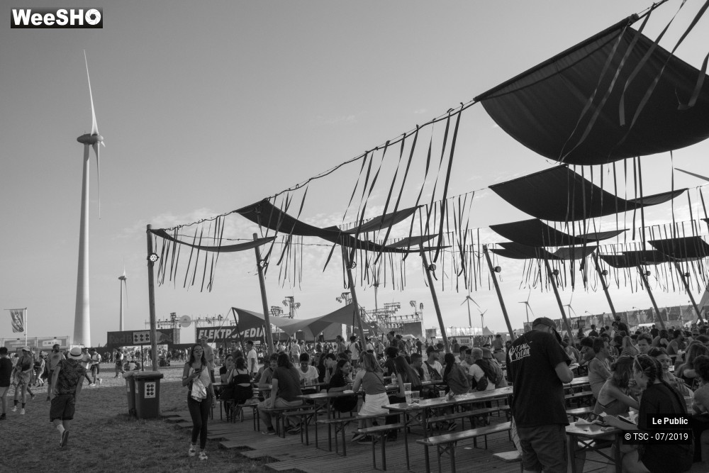 23/35 photos du spectacle Ambiance Dour Festival 2019 - J2