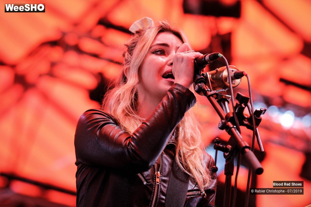 20/31 photos du spectacle Blood Red Shoes