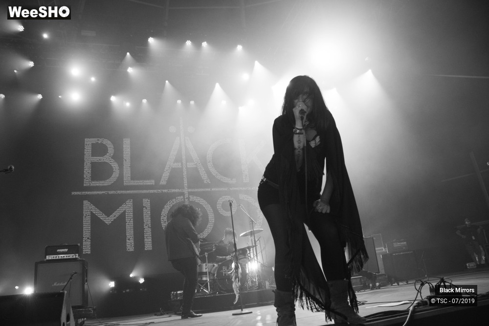 17/18 photos du spectacle Black Mirrors 