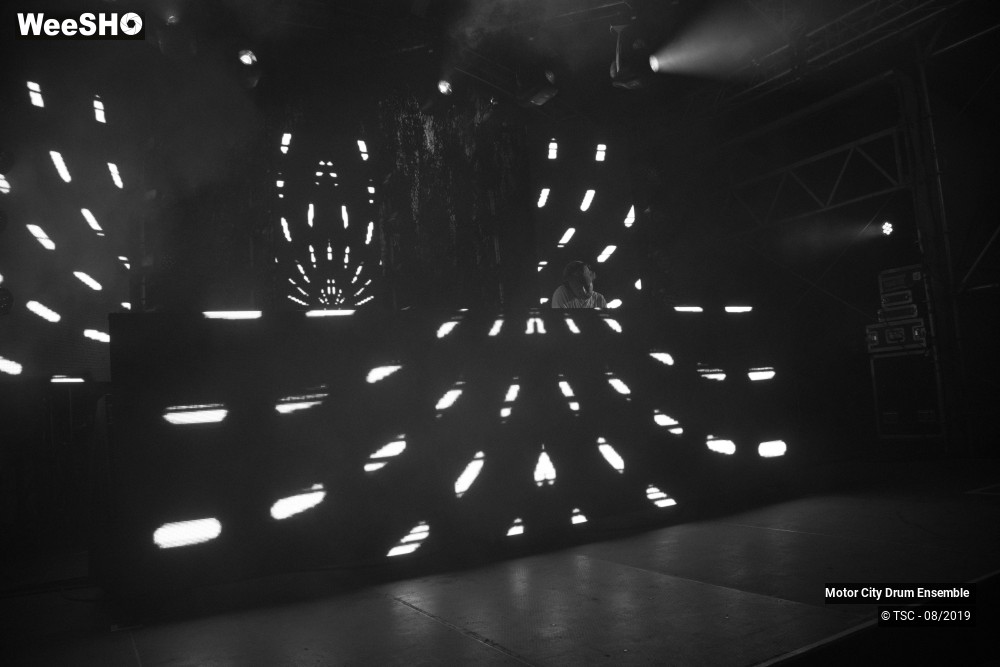 3/4 photos du spectacle Motor City Drum Ensemble