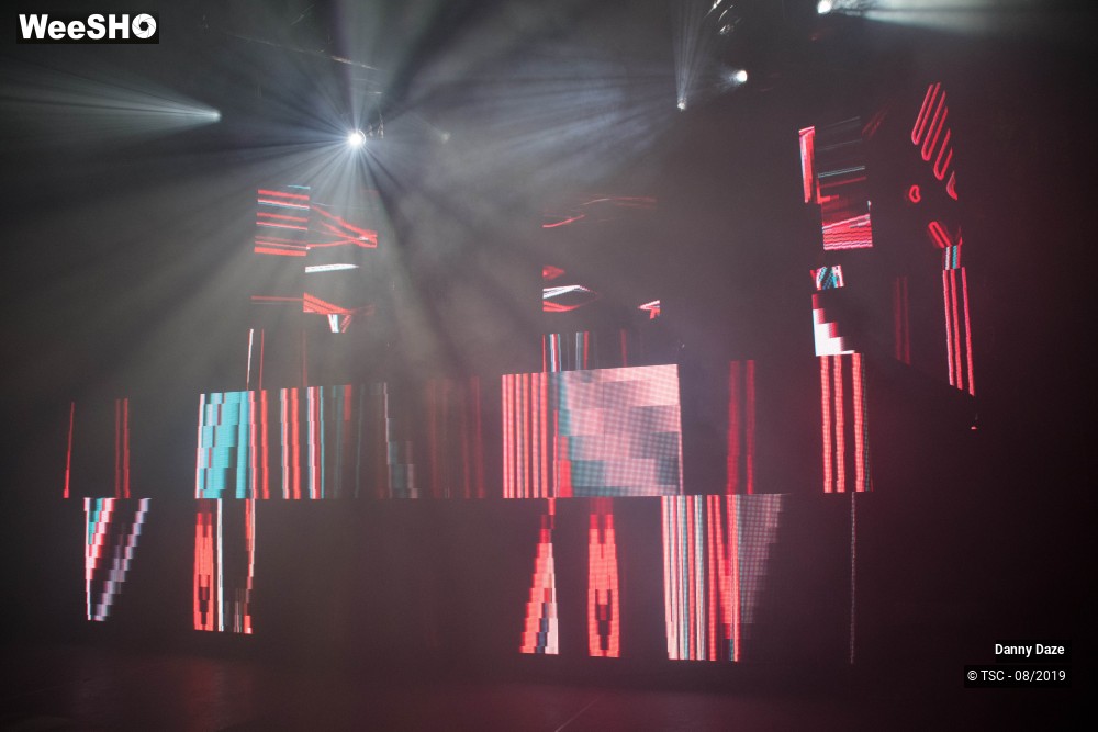 1/4 photos du spectacle Danny Daze