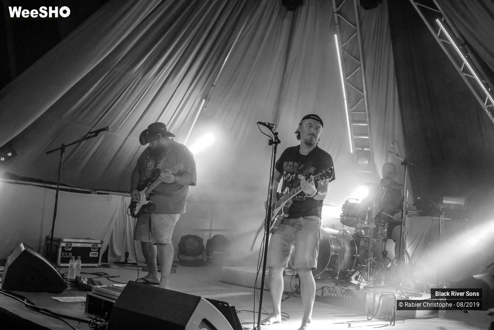 23/23 photos du spectacle Black River Sons