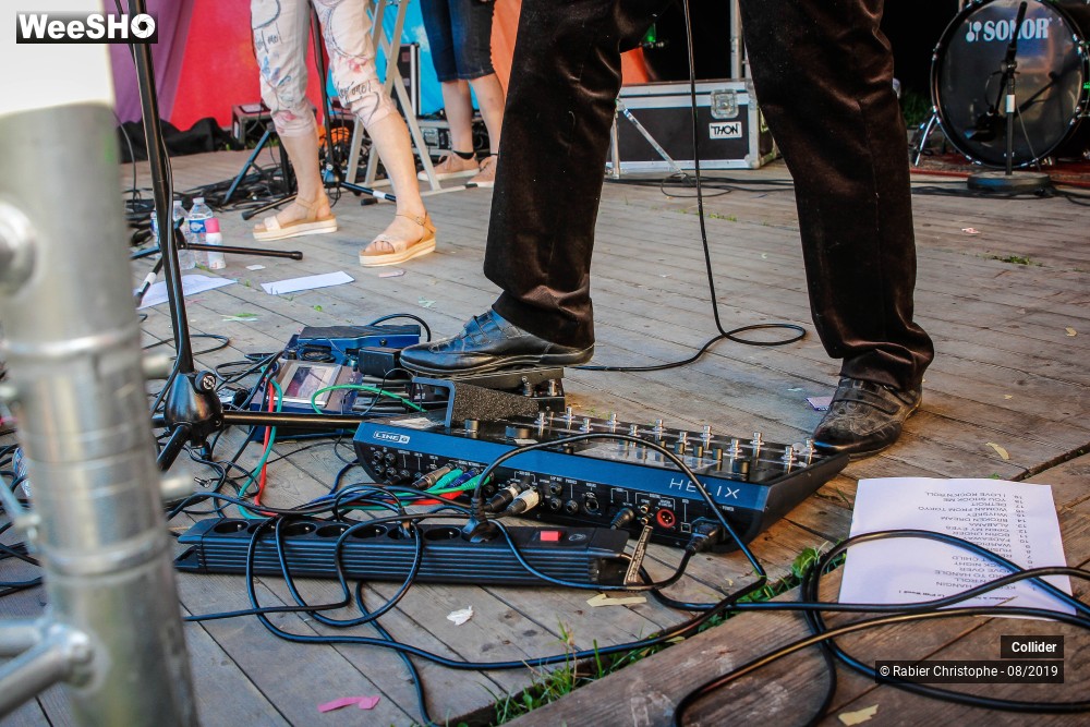 14/48 photos du spectacle Collider