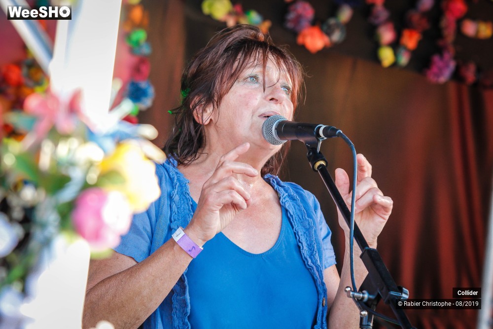 27/48 photos du spectacle Collider