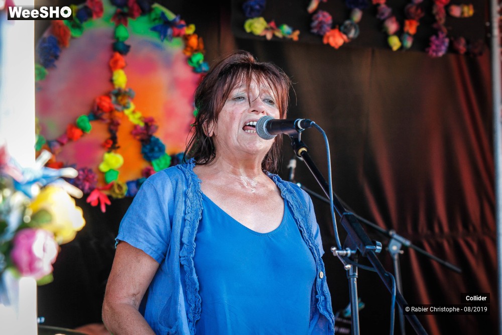 32/48 photos du spectacle Collider