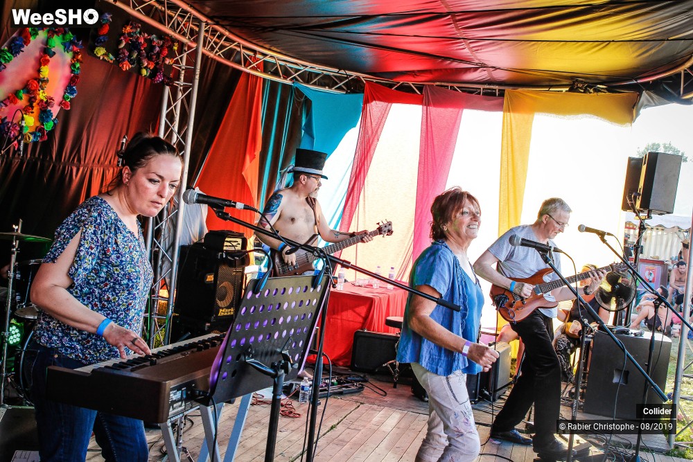 34/48 photos du spectacle Collider