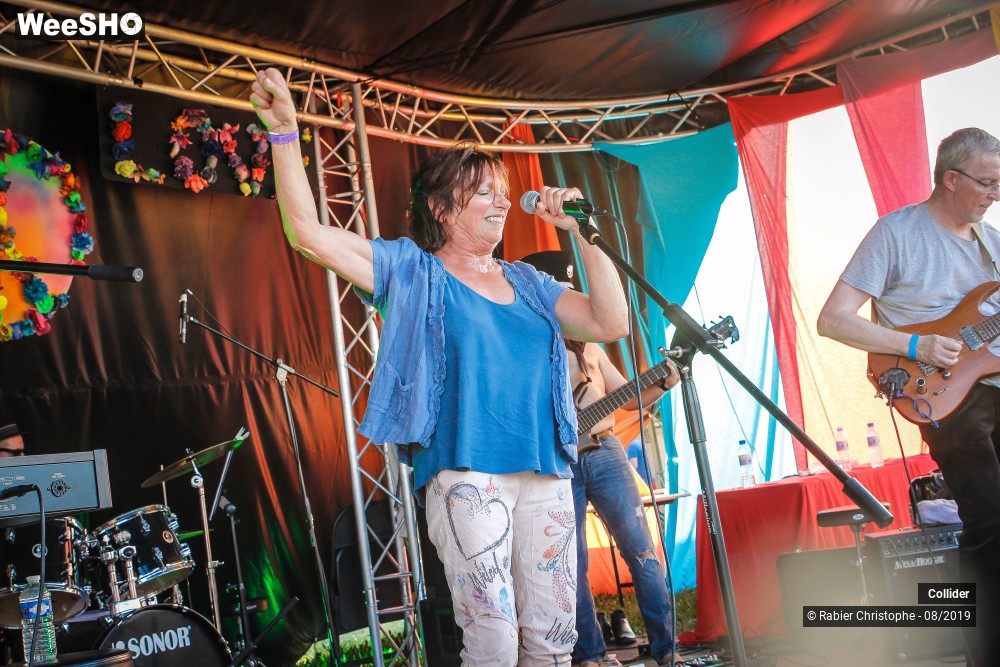 36/48 photos du spectacle Collider