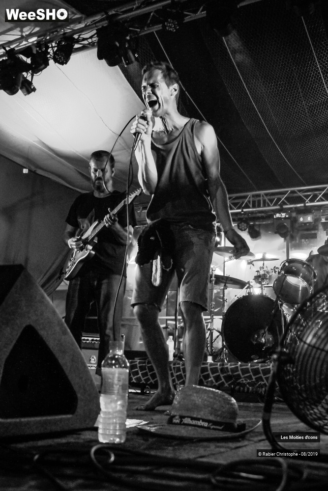 2/26 photos du spectacle Les Moities d'cons