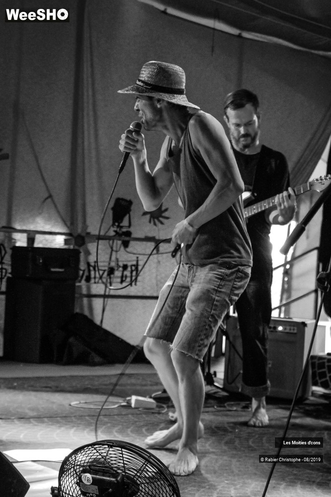 4/26 photos du spectacle Les Moities d'cons