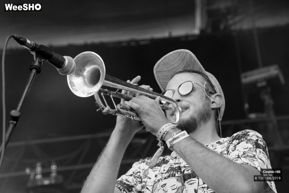 6/13 photos du spectacle Cosmic Hill