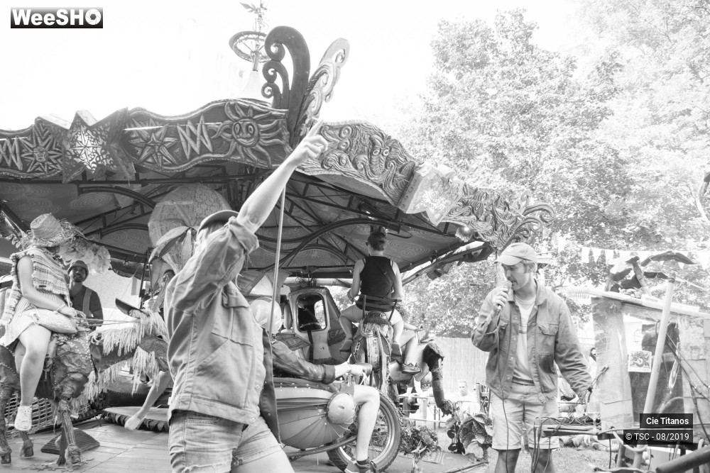 15/20 photos du spectacle Le Carroussel