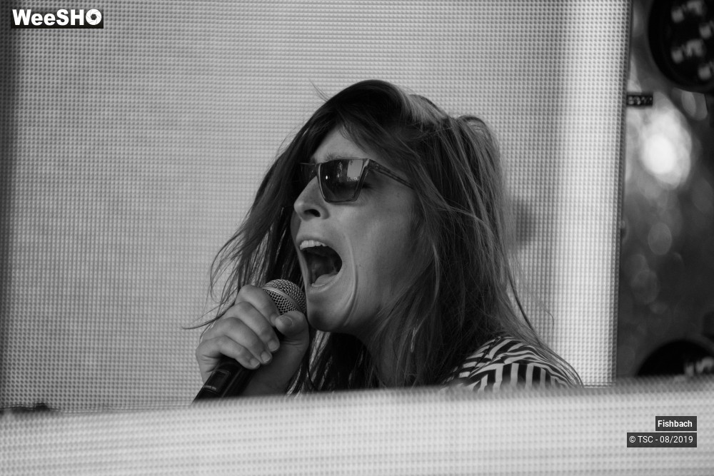 5/5 photos du spectacle Fishbach (DJ Set)
