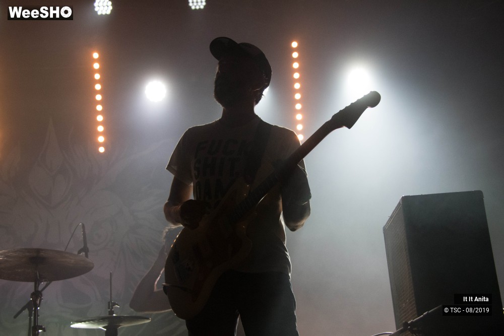10/10 photos du spectacle It It Anita