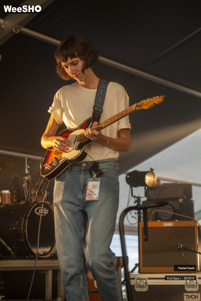 17/22 photos du spectacle Pastel Coast