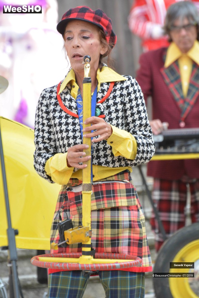 7/42 photos du spectacle La Deusche Joyeuse