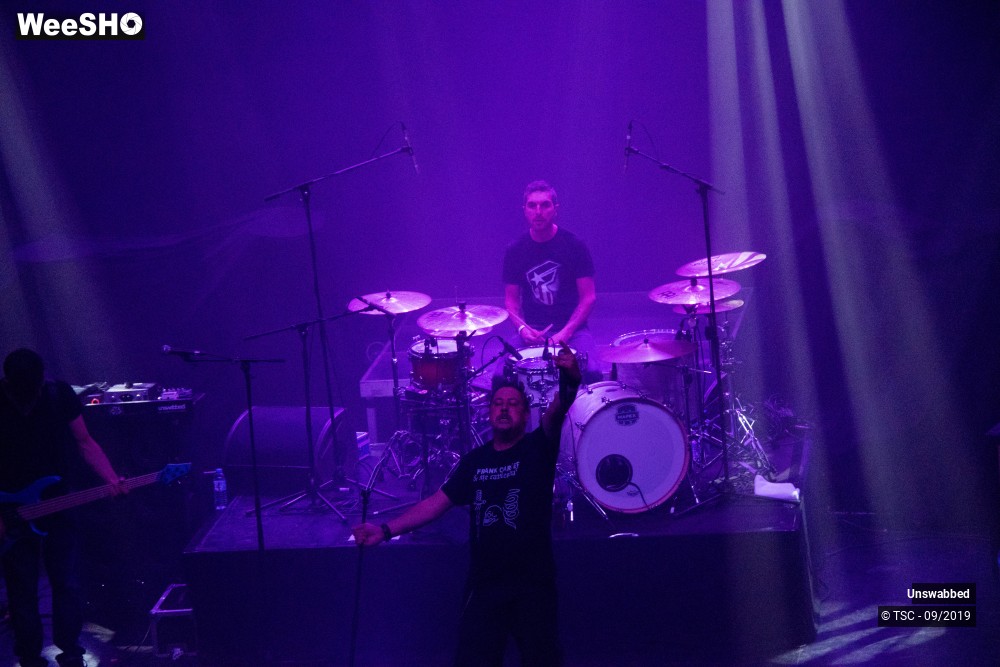 3/9 photos du spectacle Unswabbed