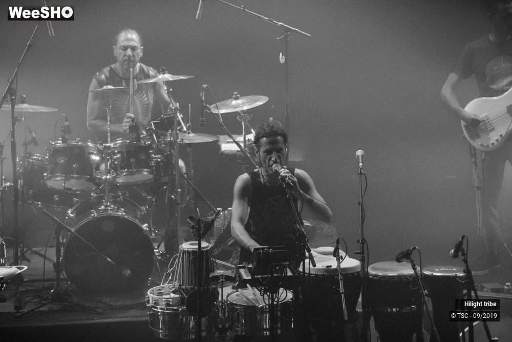 2/11 photos du spectacle Hilight Tribe
