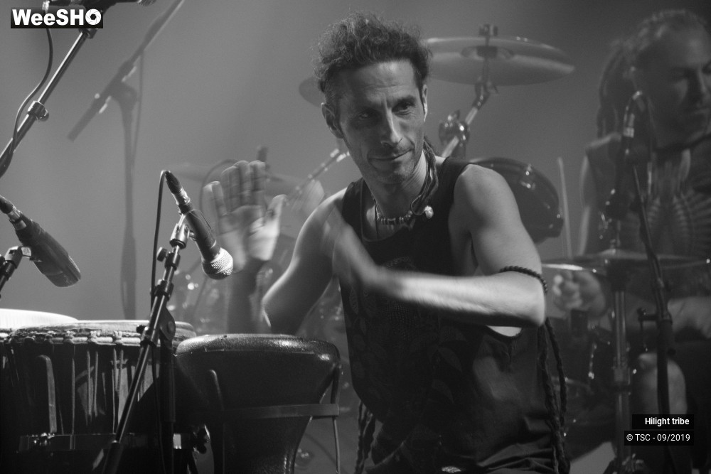10/11 photos du spectacle Hilight Tribe
