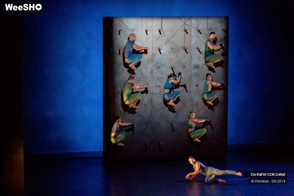 4/31 photos du spectacle Vertikal - Mourad Merzouki