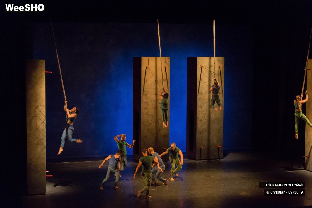 8/31 photos du spectacle Vertikal - Mourad Merzouki