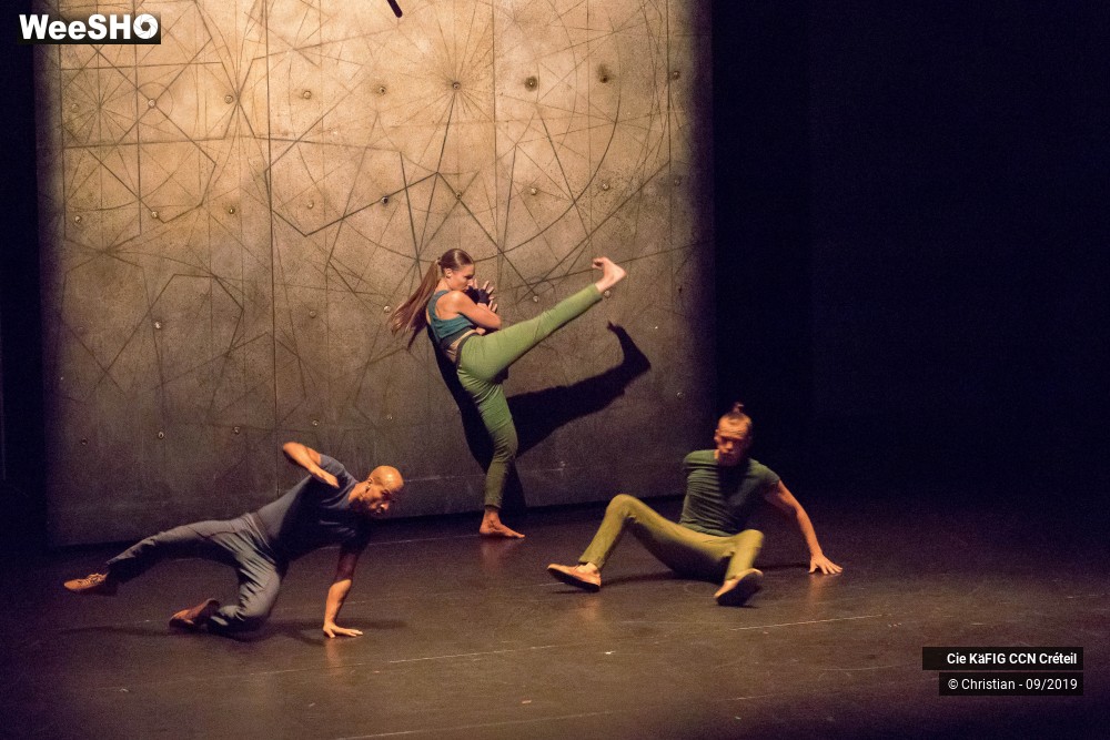 14/31 photos du spectacle Vertikal - Mourad Merzouki